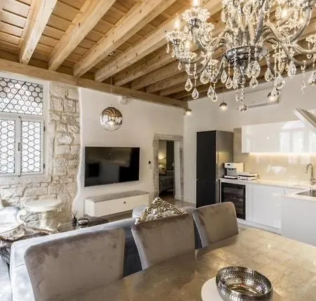 Apartment Luxury Gothic Old Town Trogir