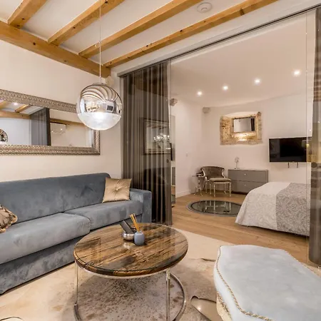 Luxury Gothic Old Town Apartment Trogir